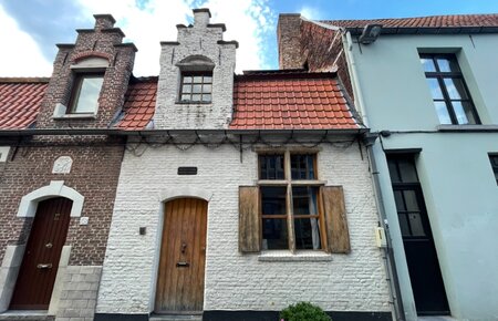 *** COMPROMIS IN OPMAAK *** - Charmante woning met karakter in hartje Gent