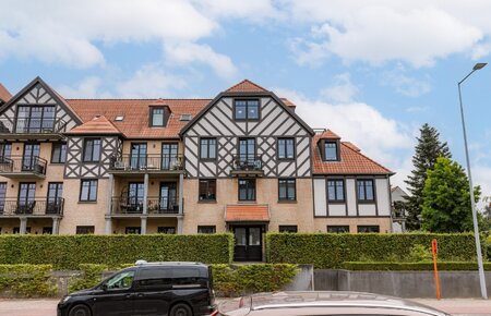 *** VERKOCHT *** - Stijlvol 1-slaapkamer appartement met zonnig terras en tuin